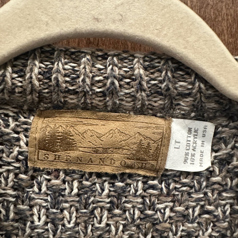 Vintage Shenandoah Crewneck Sweater with Ribbed Trim and Mallard Patch - Picture 3 of 4